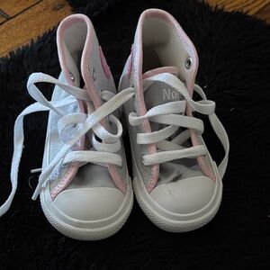 Converse Kids High-Tops - Pink and White